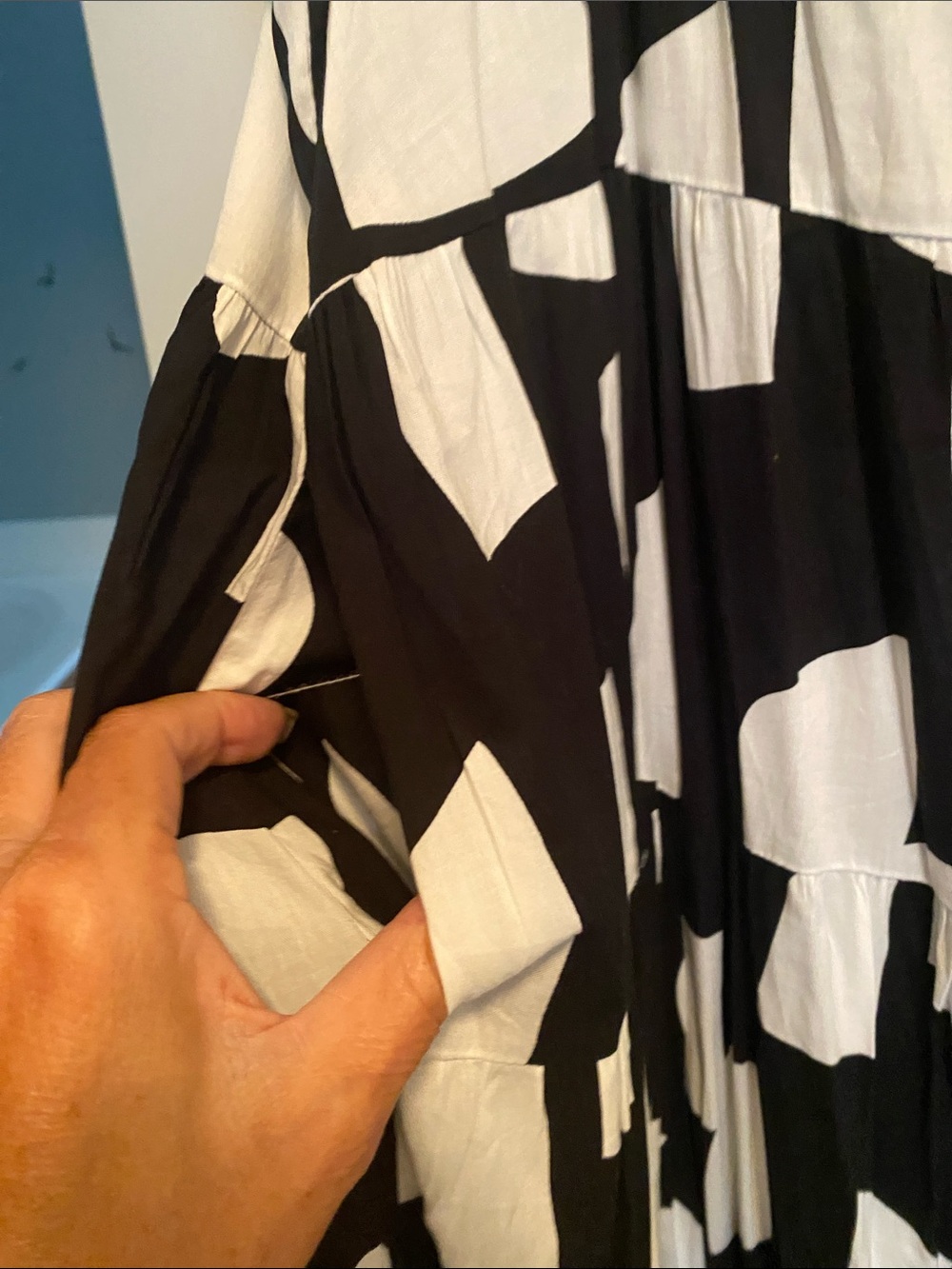 Monochrome Geometric Maxi Dress with Spaghetti Straps - Picture 6 of 11